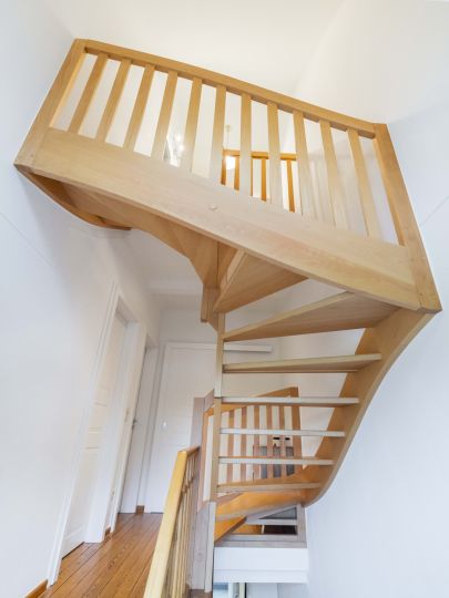 AGRANDIR L'HABITAT RENOVATION AMENAGEMENT INTERIEUR ESCALIER (5)